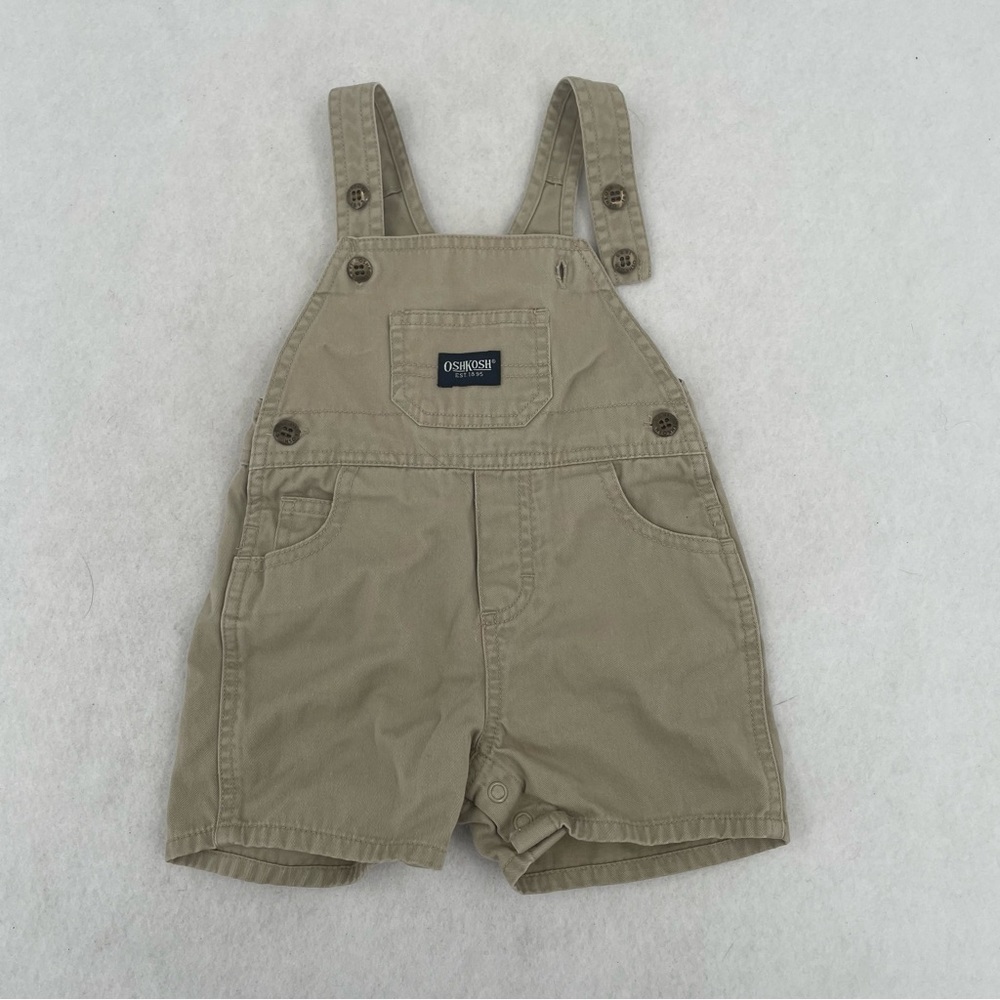 OSHKOSH B’GOSH Baby Vintage Khaki Shorts Overalls size: 3-6 Months